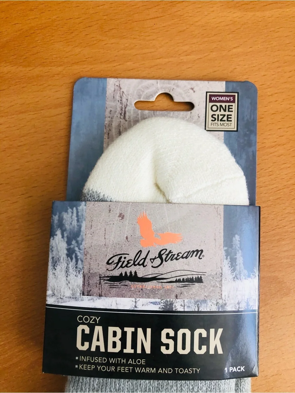 Field & Stream Cabin Socks - Gray, White & Green Pattern